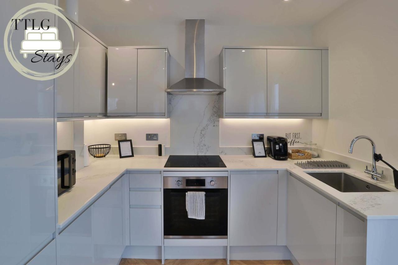 Newly-Built Urban Retreat By Ttlg Stays Rickmansworth Exterior foto